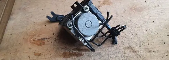 Nissan Note (E11) ABS Pump 476609U100