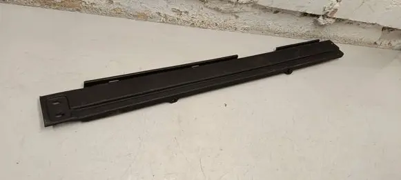 Mercedes-Benz GLE (W166 - C292) Other trunk/boot trim element A1666842700