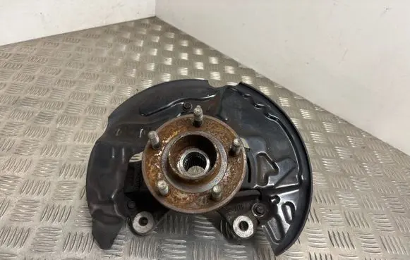 Ford Focus Front wheel hub JX612K004AD CES7A 2249