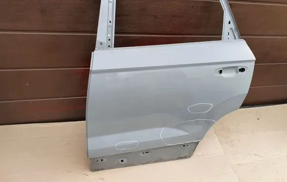 Skoda Karoq Rear door 575833311A