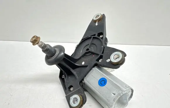 Nissan Juke I F15 Rear window wiper motor 287101KA0A W000018912