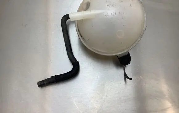 Volkswagen Touran II Coolant expansion tank/reservoir 1K0121407A