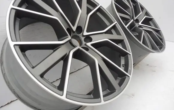 Audi Q7 4M R22 alloy rim 4M0601025AG