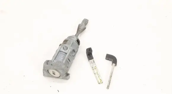 Volkswagen PASSAT B8 Ignition key/card 5784252