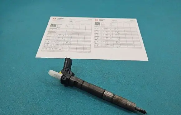 Audi A4 S4 B8 8K Fuel injector 0445116030 IMPRK1557140