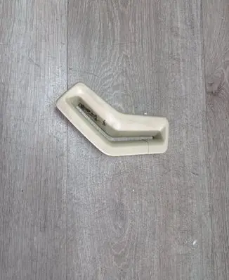 Volvo V70 Seat belt trim 