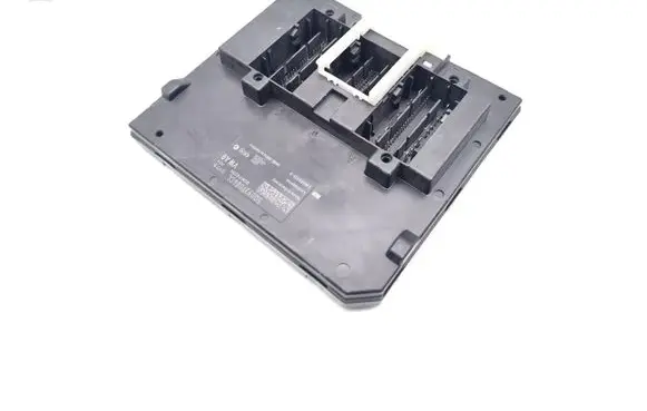 Skoda Superb B8 (3V) Central body control module 5Q0937084CL 5WK50913G
