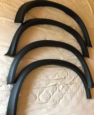 BMW X5 E70 Front arch trim