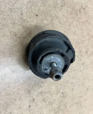 BMW 3 E46 Engine mount bracket 22316799330 6799330