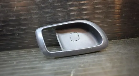 KIA Carnival Front door interior handle trim 826114D000