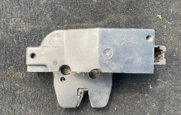 Peugeot 607 Tailgate/trunk/boot lock/catch/latch 9653831780