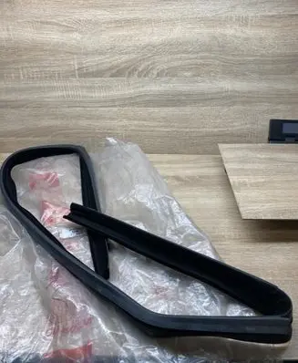 Citroen Evasion Front door rubber seal 9300C7