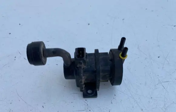 Opel Astra G Vacuum valve 09128022