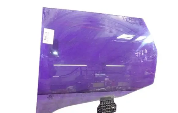 Audi A4 S4 B7 8E 8H Front door window glass four-door 