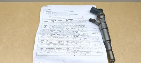 BMW 1 E81 E87 Fuel injector 7794435