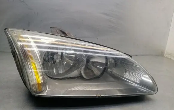 Ford Focus Headlight/headlamp 4M5113K060AA VP4M5X13K060AA 4M5113W029AD