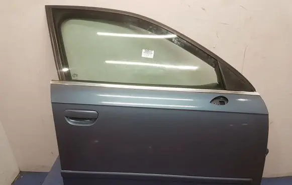 Seat Exeo (3R) Front door LW7Z