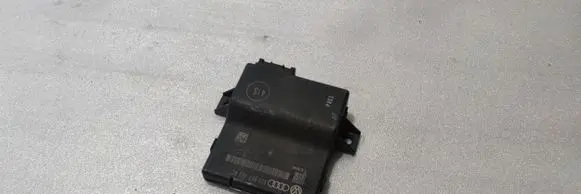 Audi S1 Other control units/modules 8U0907468