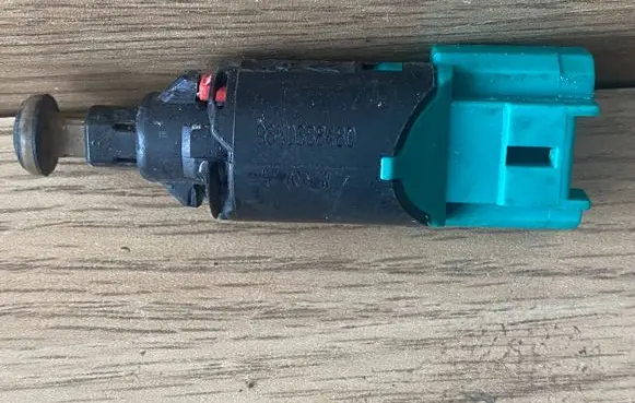 Citroen Berlingo Brake pedal sensor switch 9650688480