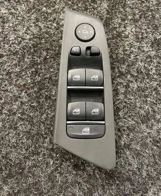 BMW 5 G30 G31 Electric window control switch 6832729