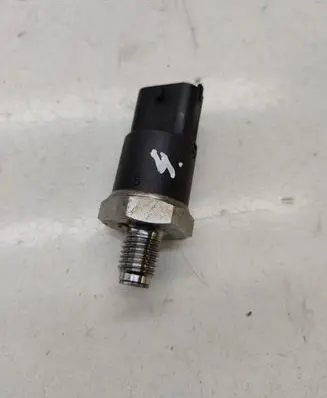 Fuel pressure sensor