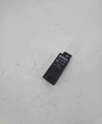Seat Altea Glow plug pre-heat relay 0281003038