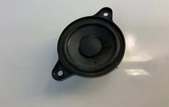 Mercedes-Benz E W211 Panel speaker A2118203002 2118203002