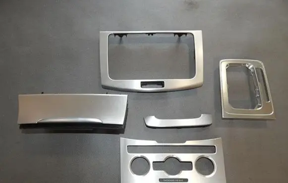 Volkswagen PASSAT B7 Radio/GPS head unit trim 