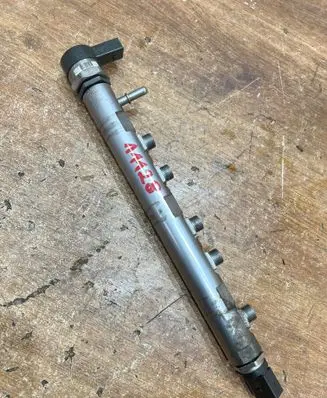 BMW 3 E90 E91 Fuel main line pipe 7809128 0445214183