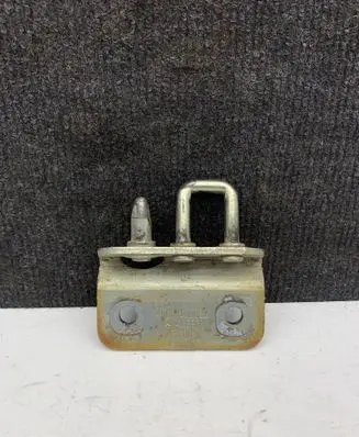 Mercedes-Benz Sprinter W906 Rear door lock loop/hook striker A9067400032