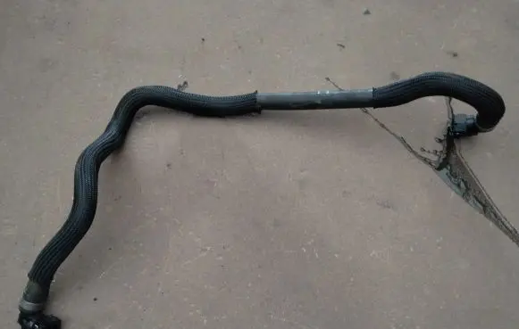 Opel Mokka B Engine coolant pipe/hose 729