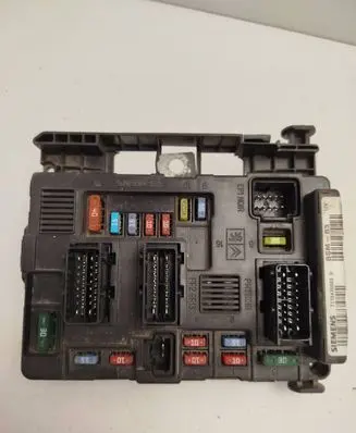 Citroen C2 Fuse module 9643498880