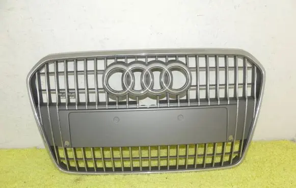 Audi A6 C7 Front bumper upper radiator grill 4G0853653c