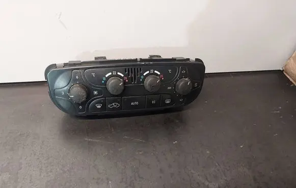 Mercedes-Benz C W203 Climate control/heater control trim A2038300785 9140010479