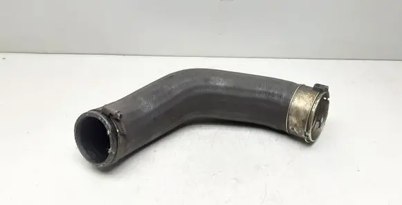 Volvo V70 Intercooler hose/pipe 31370955