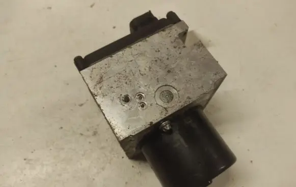 Peugeot 407 ABS Pump GQ6331D088AIV K72950381 335626413356
