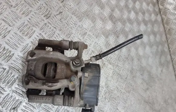 Mercedes-Benz CLA C118 X118 Rear brake caliper A2474237500