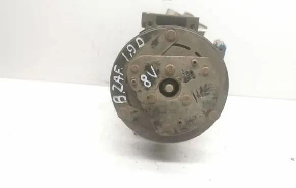 Opel Zafira B Air conditioning (A/C) compressor (pump) 131997197