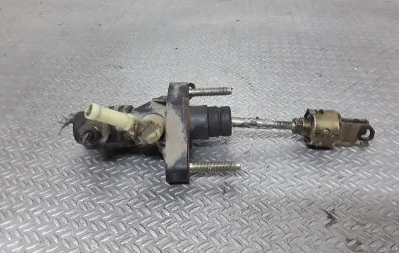 Clutch master cylinder