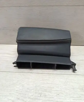 Audi A3 S3 A3 Sportback 8P Air intake duct part 1K0805962E 1Q0805962