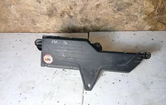 BMW 3 F30 F35 F31 Air filter box 70518447 13718511655