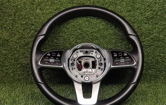 Mercedes-Benz C W205 Steering wheel A0040053699 A0004609901 A0999055204