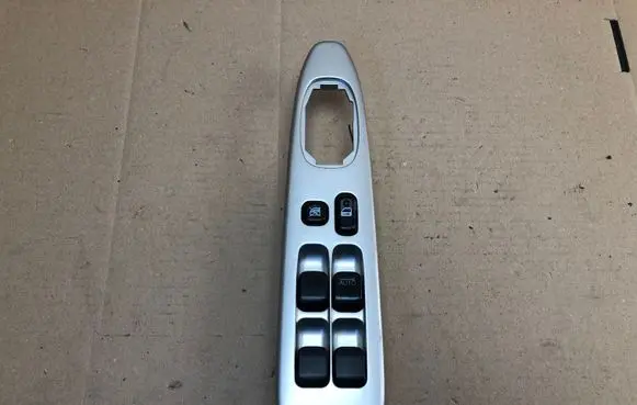 Lexus IS 220D-250-350 Electric window control switch 8404053050