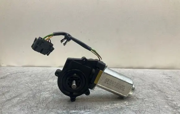 BMW 5 E60 E61 Curtain motor 9929000074