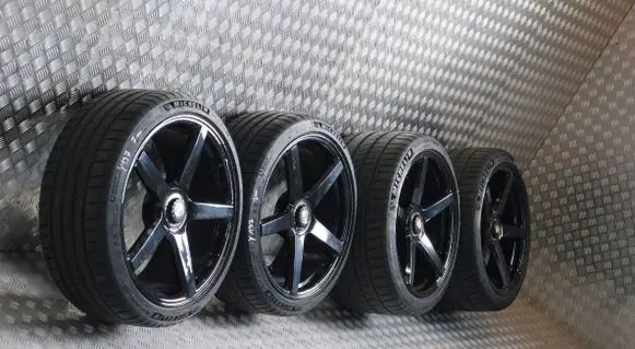 Porsche 911 991 R20 alloy rim