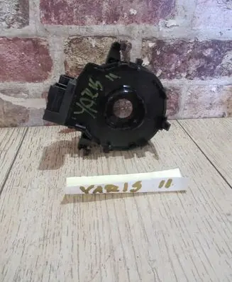 Toyota Yaris Steering wheel axle