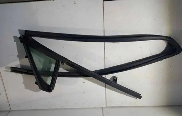 Renault Zoe Front door vent window glass four-door 43R000262 DOT904AS2M504