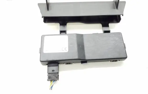 Opel Insignia A Door central lock control unit/module 13503204