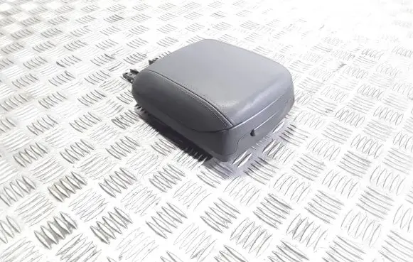 Volvo V50 Armrest