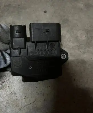 Mercedes-Benz E W213 Glow plug pre-heat relay A6549003300 MW142803 1110067